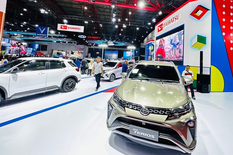 Penjualan Mobil di Indonesia Menurun: Apa Penyebabnya dan Dampaknya?