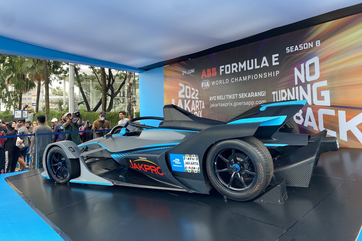 Mobil Formula E Pikat Warga di Car Free Day (CFD): Inovasi Ramah Lingkungan Jadi Sorotan