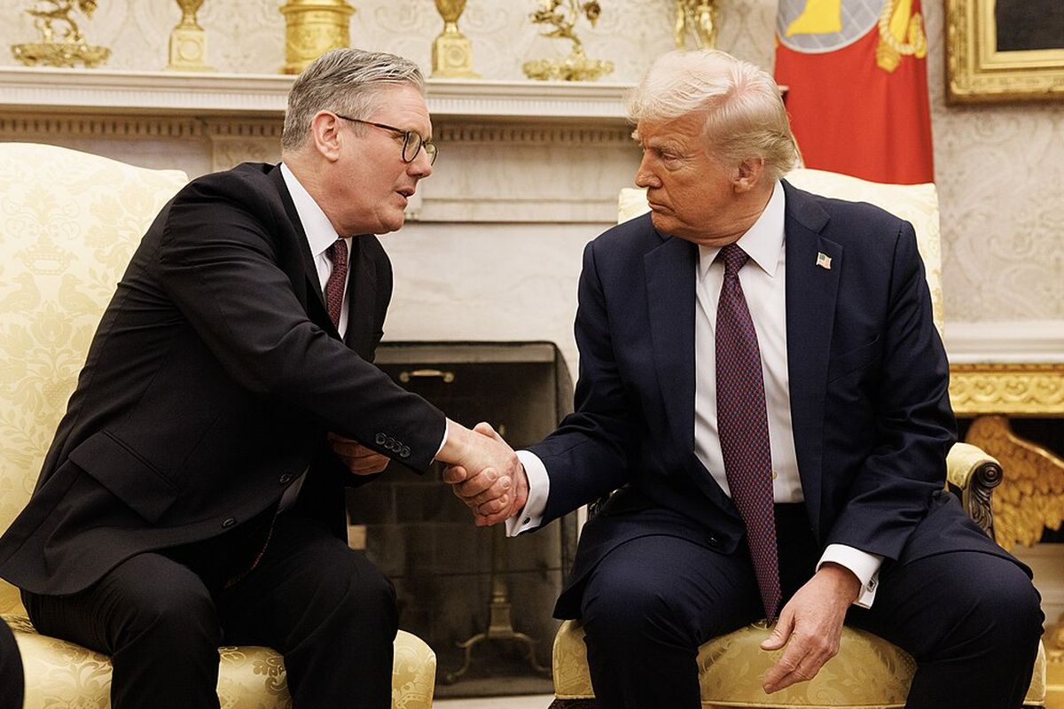 Trump-AS & Inggris Capai Kesepakatan Perdagangan, Turunkan Tarif Mobil Inggris Jadi 10%