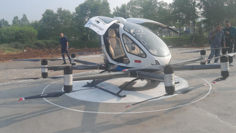 Raffi Ahmad Jajal Taksi Terbang Tanpa Pilot: Teknologi Masa Depan yang Mengagumkan