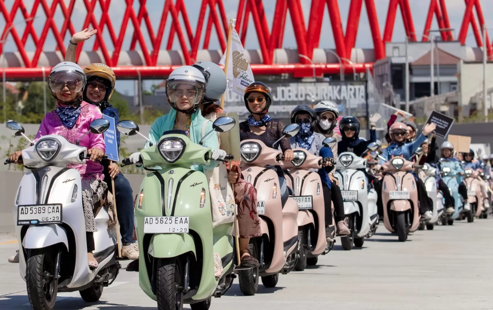 Yamaha Luncurkan Skutik dengan Desain Unik dan Efisiensi Bahan Bakar 54 km/liter